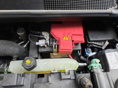 Blick in den Motorraum der ZOE